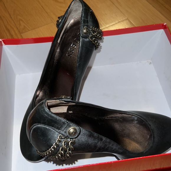 Black Leather Guess Heels with Chain Detail - Picture 6 of 16